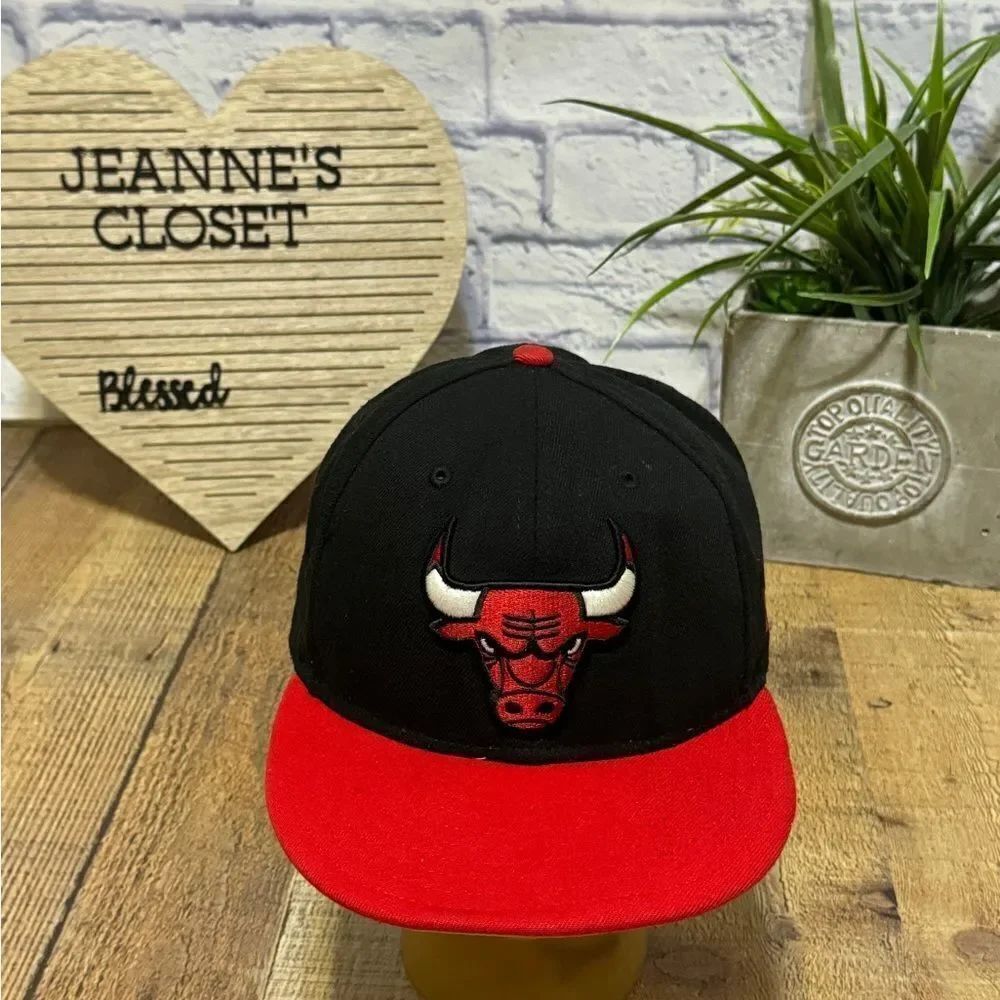 New Era NBA 9FIFTY Chicago Bulls Adjustable Snapback Hat Cap One Size READ